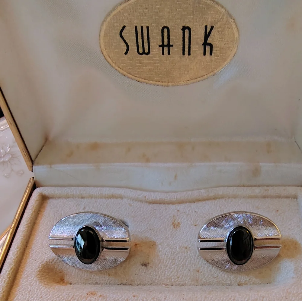 Vintage SWANK Black and Silver Tone Cuff Links